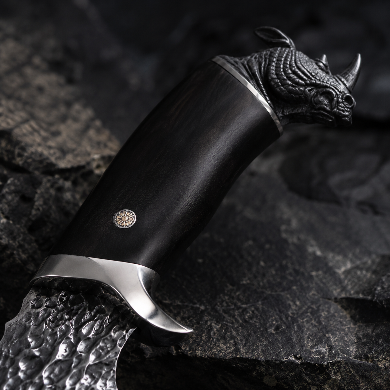 Damascus Outdoor Fixed Blade “Black Rhino” 7229 Outdoor Camping EDC Handcrafted Knife—Collectible Gift, Display Piece, Artfully Forged Gift Edition, Outdoor Handcrafted Collectible, Camping Optimized Description: