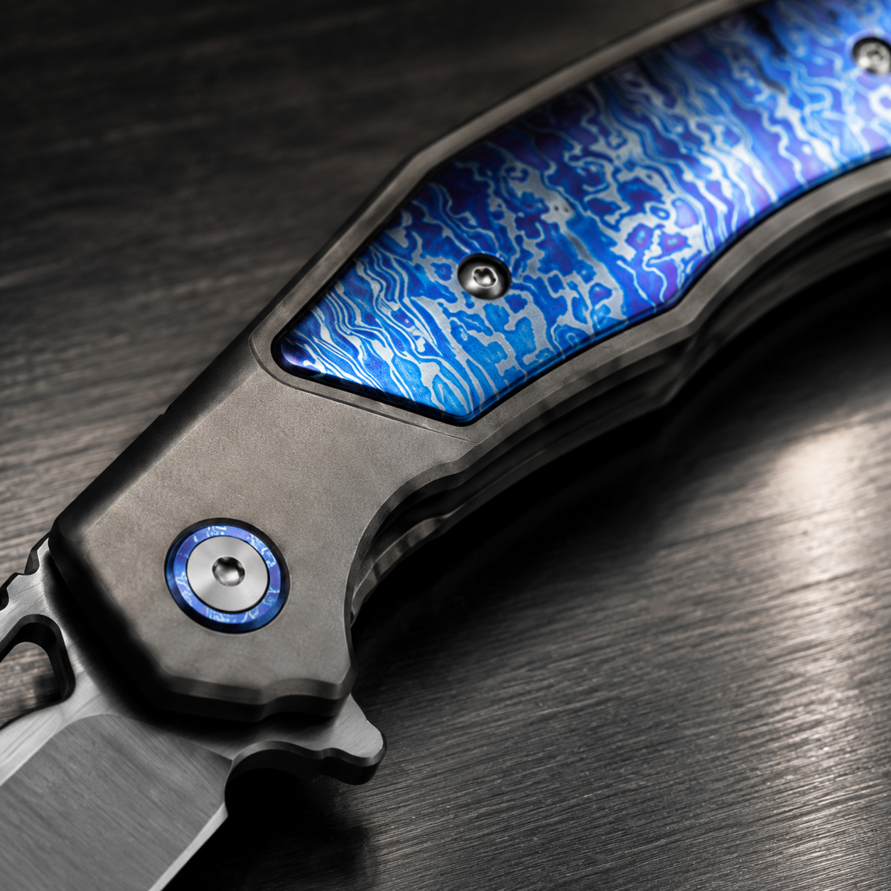 Damascus Folding Knife “Cruiser” · M390 Steel Folding Knife 7295 Outdoor Camping EDC Handcrafted Knife Collection Gift Display Special Hand-Forged Gift Edition