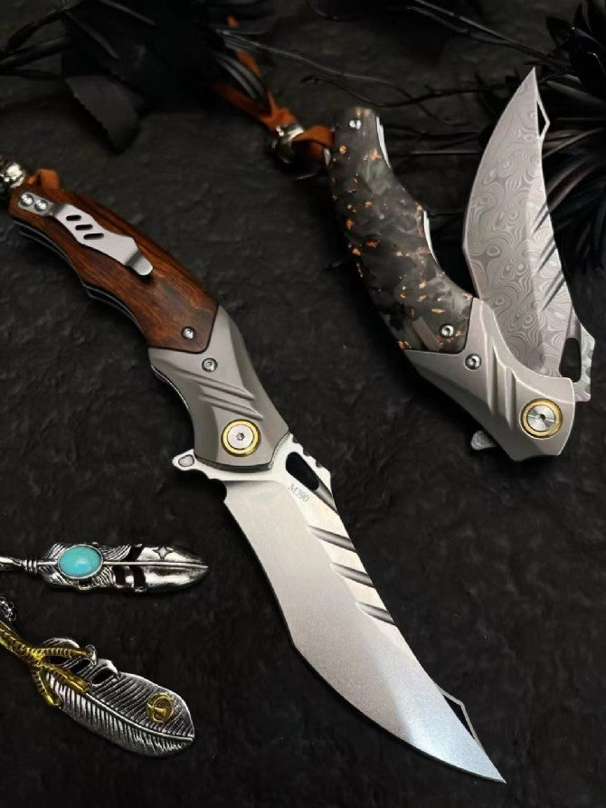 [Damascus Folding Knife “Poison Owl” (M390)] 6931 Outdoor Camping EDC Handcrafted Knife Collection Gift Display Special Hand-Forged Gift Edition